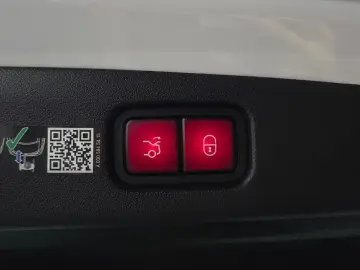2026 Mercedes-Benz E-Класс с пробегом 2 417 км
