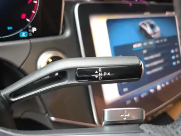 2026 Mercedes-Benz E-Класс с пробегом 7 318 км