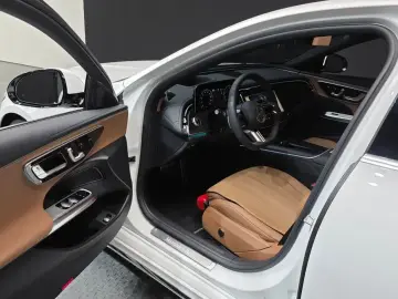 2026 Mercedes-Benz E-Класс с пробегом 7 318 км
