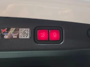 2026 Mercedes-Benz E-Класс с пробегом 7 318 км