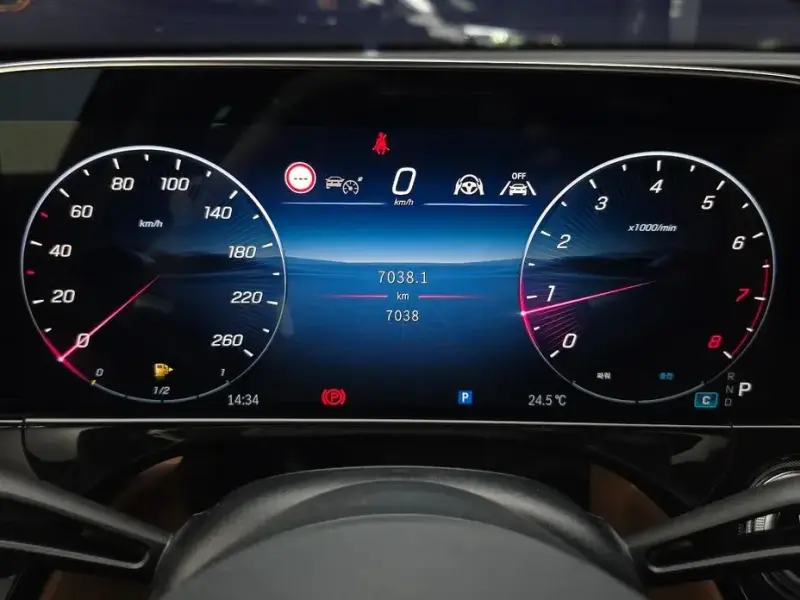2026 Mercedes-Benz E-Класс с пробегом 7 038 км