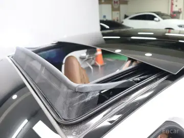 2025 Mercedes-Benz E-Класс с пробегом 9 805 км
