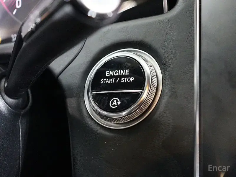 2025 Mercedes-Benz E-Класс с пробегом 9 805 км