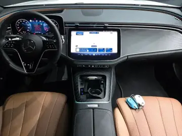 2025 Mercedes-Benz E-Класс с пробегом 8 537 км