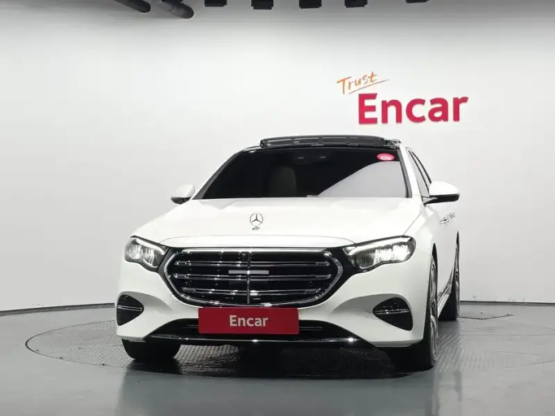 2025 Mercedes-Benz E-Класс с пробегом 18 581 км