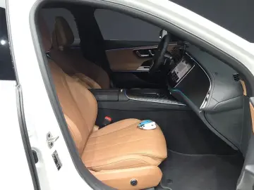 2025 Mercedes-Benz E-Класс с пробегом 8 537 км