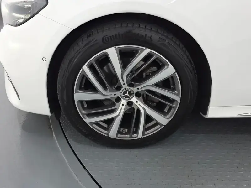 2025 Mercedes-Benz E-Класс с пробегом 18 581 км