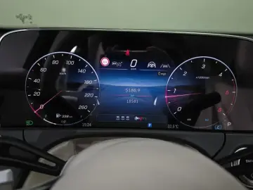 2025 Mercedes-Benz E-Класс с пробегом 18 581 км