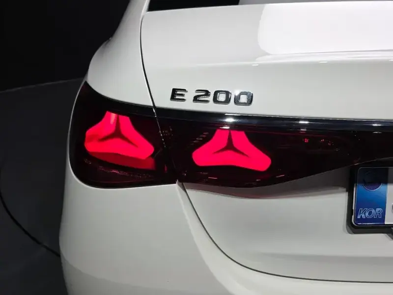 2025 Mercedes-Benz E-Класс с пробегом 8 537 км