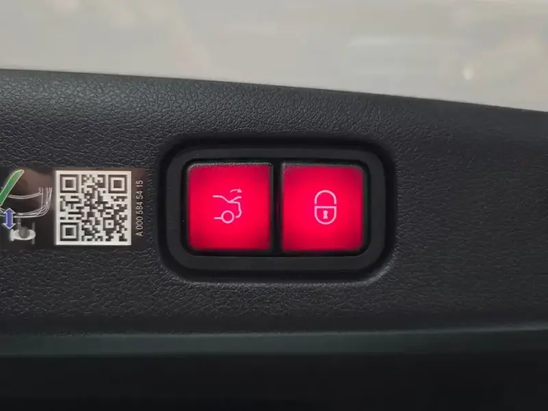 2025 Mercedes-Benz E-Класс с пробегом 8 537 км