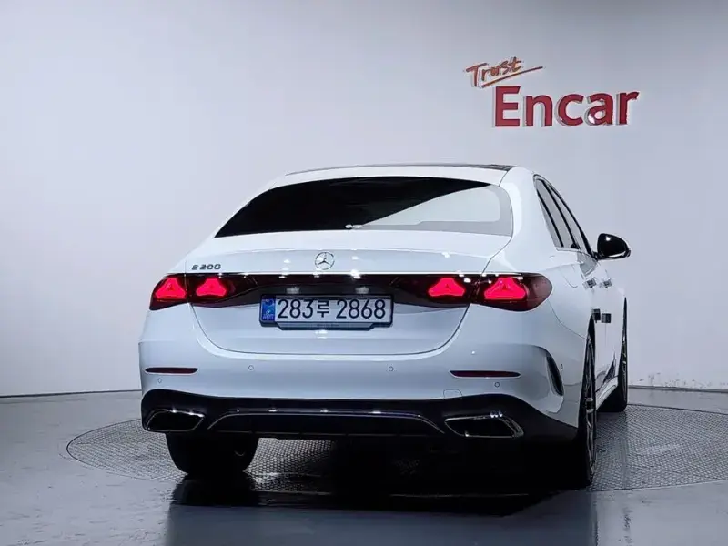 2025 Mercedes-Benz E-Класс с пробегом 9 055 км