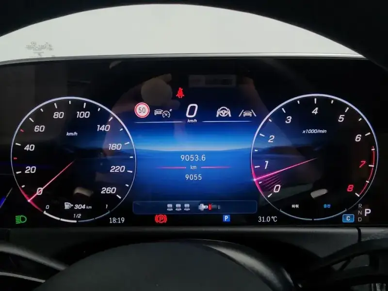 2025 Mercedes-Benz E-Класс с пробегом 9 055 км