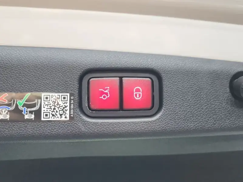2025 Mercedes-Benz E-Класс с пробегом 9 055 км