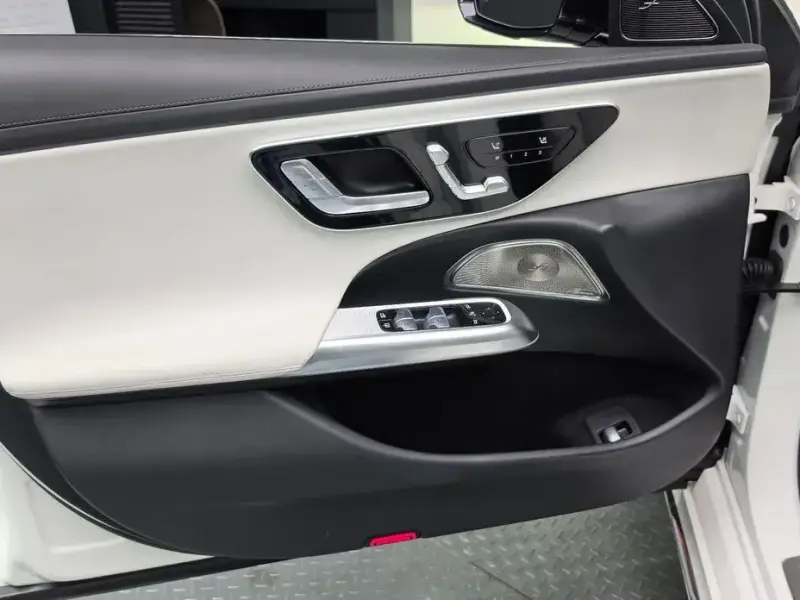 2025 Mercedes-Benz E-Класс с пробегом 21 371 км