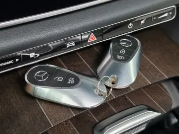 2025 Mercedes-Benz E-Класс с пробегом 21 371 км