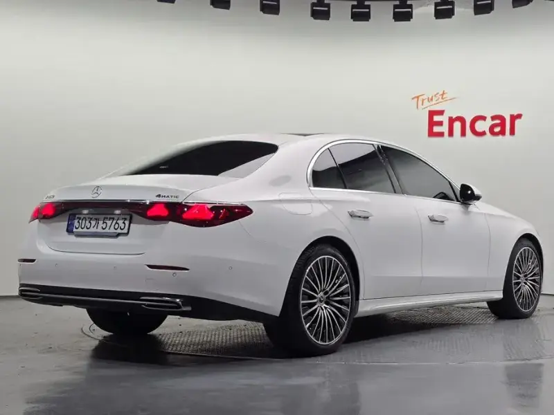 2024 Mercedes-Benz E-Класс с пробегом 31 597 км