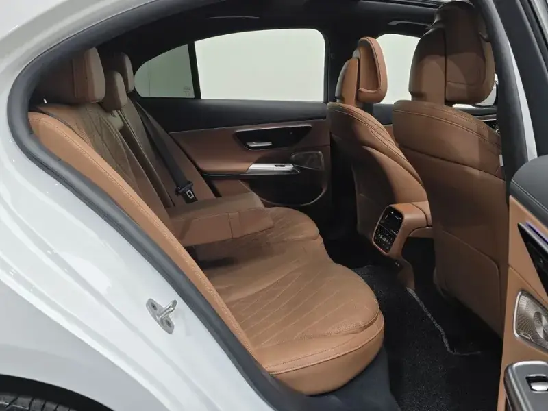 2024 Mercedes-Benz E-Класс с пробегом 31 597 км