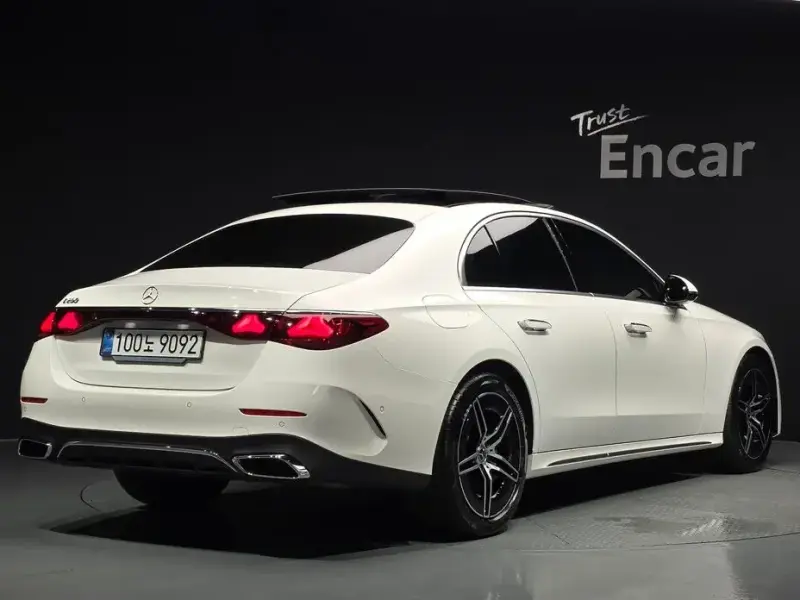 2025 Mercedes-Benz E-Класс с пробегом 4 453 км