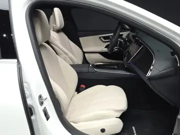 2025 Mercedes-Benz E-Класс с пробегом 4 453 км