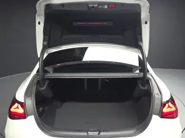 2025 Mercedes-Benz E-Класс с пробегом 4 453 км