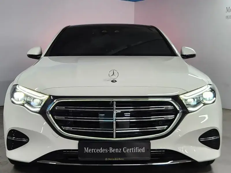 2024 Mercedes-Benz E-Класс с пробегом 12 980 км