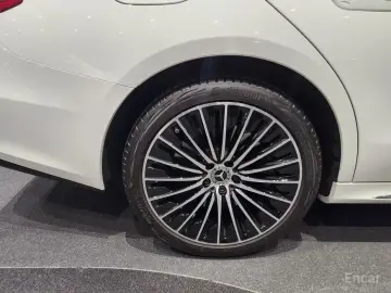 2024 Mercedes-Benz E-Класс с пробегом 12 980 км