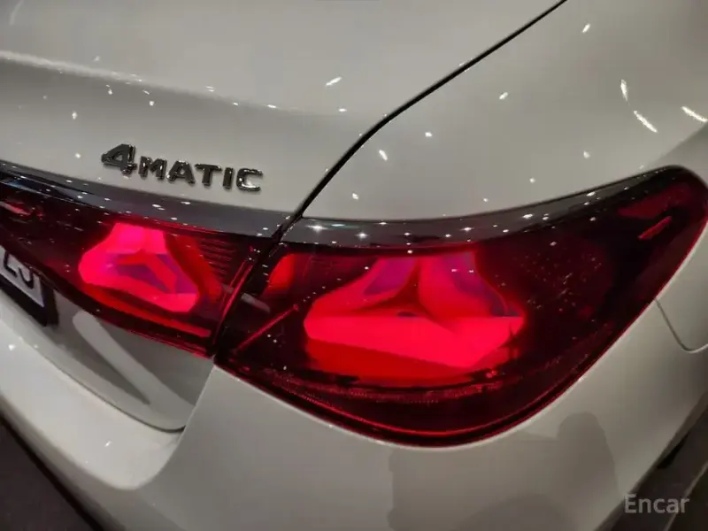 2024 Mercedes-Benz E-Класс с пробегом 12 980 км
