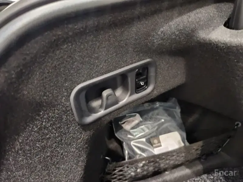 2024 Mercedes-Benz E-Класс с пробегом 12 980 км