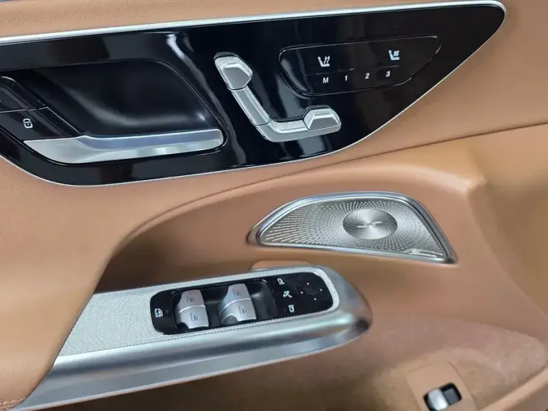 2024 Mercedes-Benz E-Класс с пробегом 19 586 км