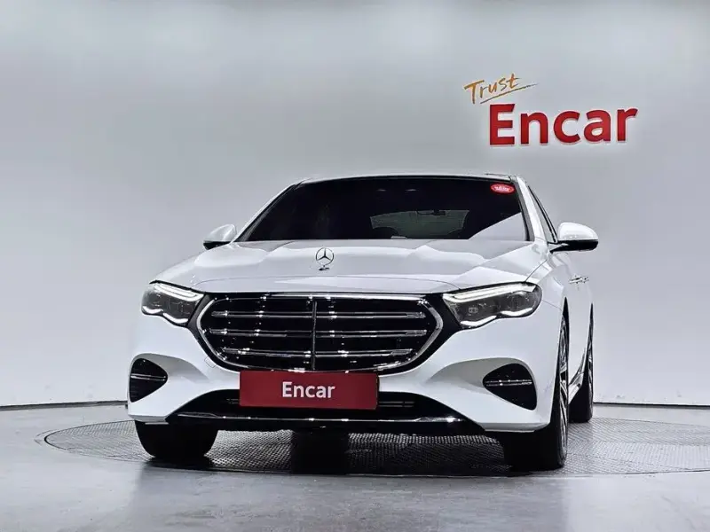 2025 Mercedes-Benz E-Класс с пробегом 4 190 км