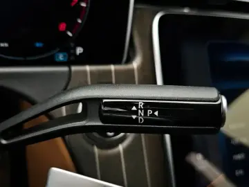 2025 Mercedes-Benz E-Класс с пробегом 4 190 км