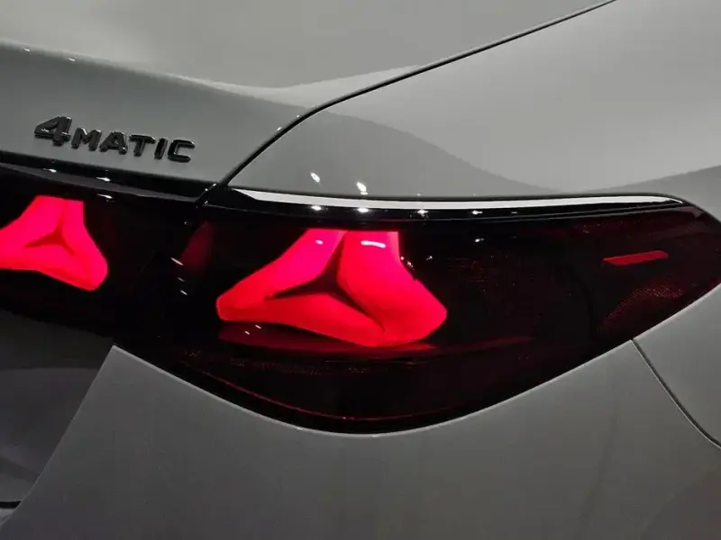 2025 Mercedes-Benz E-Класс с пробегом 4 190 км