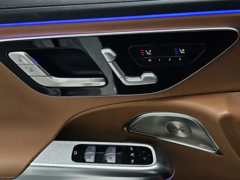 2025 Mercedes-Benz E-Класс с пробегом 4 190 км