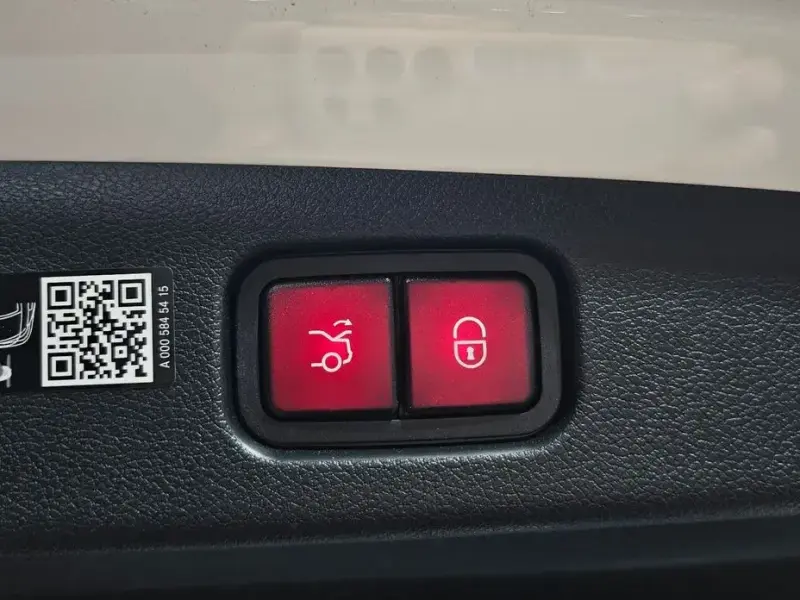 2025 Mercedes-Benz E-Класс с пробегом 4 190 км