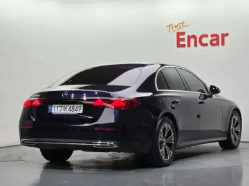 2024 Mercedes-Benz E-Класс с пробегом 28 601 км