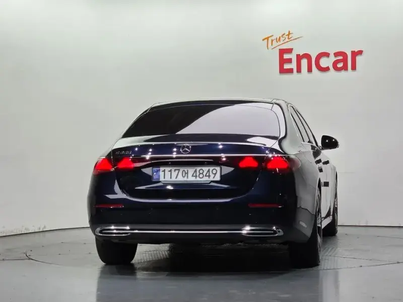 2024 Mercedes-Benz E-Класс с пробегом 28 601 км