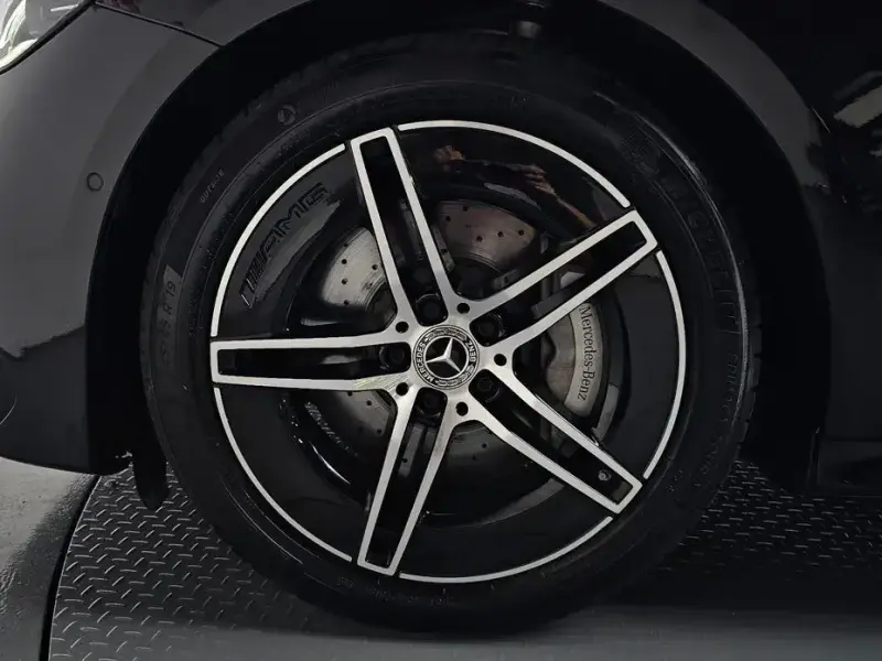 2025 Mercedes-Benz E-Класс с пробегом 20 666 км