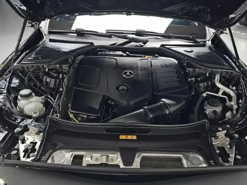 2025 Mercedes-Benz E-Класс с пробегом 20 666 км