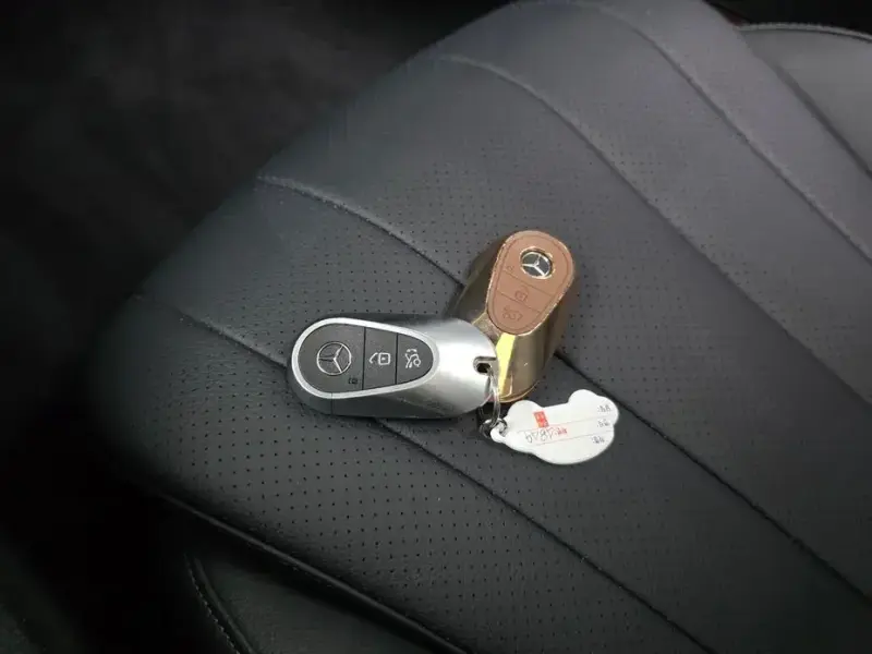 2024 Mercedes-Benz E-Класс с пробегом 28 601 км