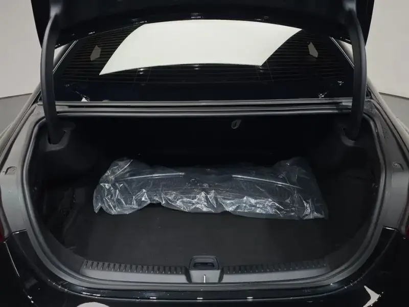 2025 Mercedes-Benz E-Класс с пробегом 20 666 км