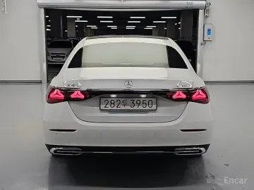 2025 Mercedes-Benz E-Класс с пробегом 9 537 км