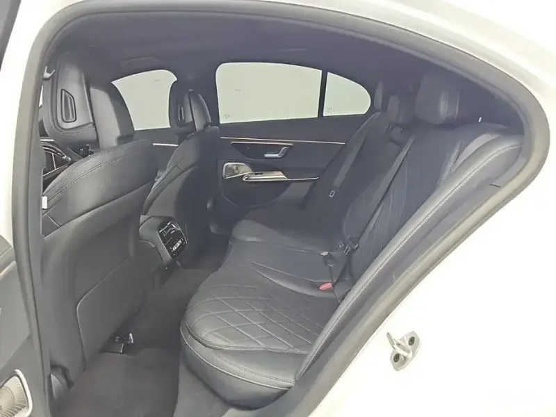 2025 Mercedes-Benz E-Класс с пробегом 9 537 км
