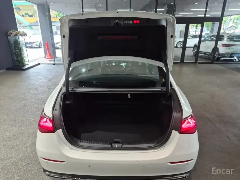 2026 Mercedes-Benz E-Класс с пробегом 1 353 км