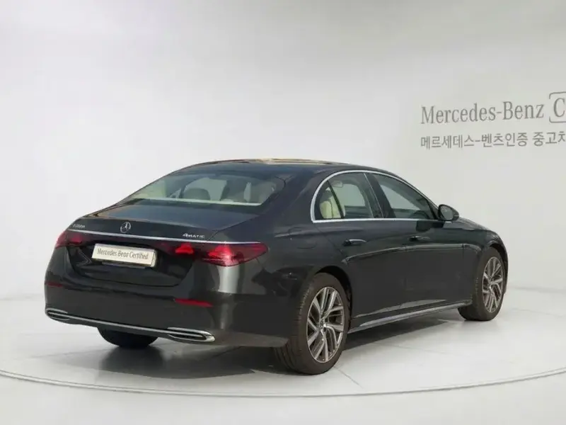 2025 Mercedes-Benz E-Класс с пробегом 13 701 км