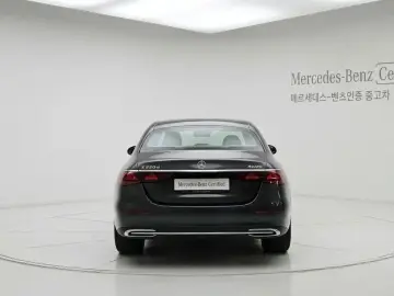 2025 Mercedes-Benz E-Класс с пробегом 13 701 км