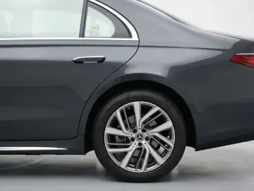 2025 Mercedes-Benz E-Класс с пробегом 13 701 км