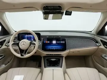 2025 Mercedes-Benz E-Класс с пробегом 13 701 км