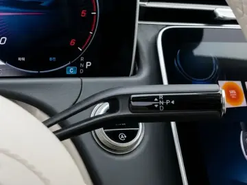 2025 Mercedes-Benz E-Класс с пробегом 13 701 км