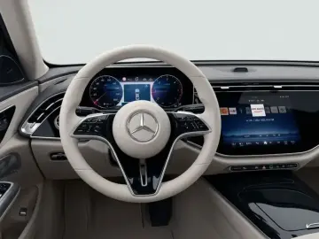 2025 Mercedes-Benz E-Класс с пробегом 13 701 км