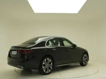 2025 Mercedes-Benz E-Класс с пробегом 12 637 км